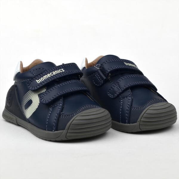 Első lépés cipő 251122 - sötétkék babacipő párban, elölről