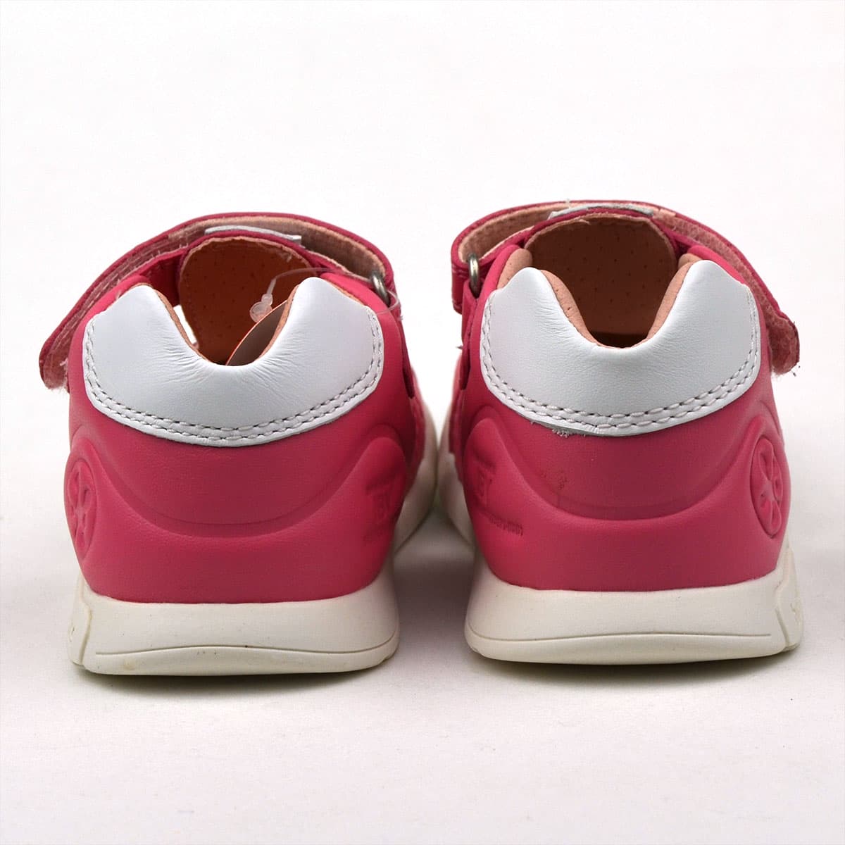 Biogateo kislány szandálcipő párban - hátulról