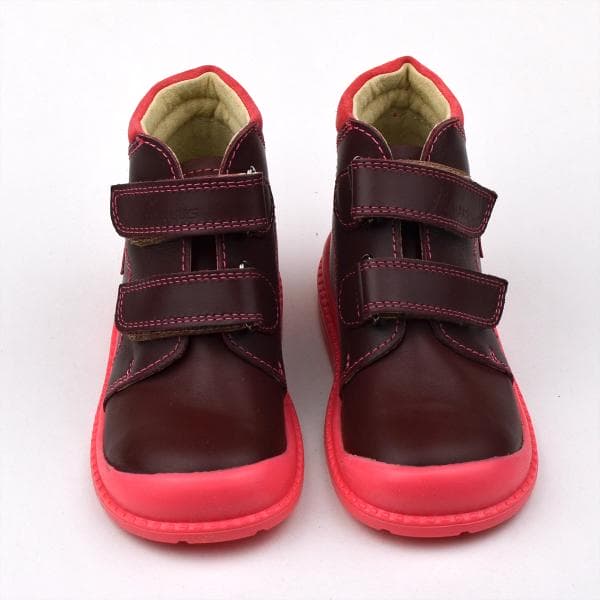 Bordó Flo-810 kislánybakancs párban - pillangóval szemből Bordó Flo-810 kislánybakancs párban - pillangóval szemből