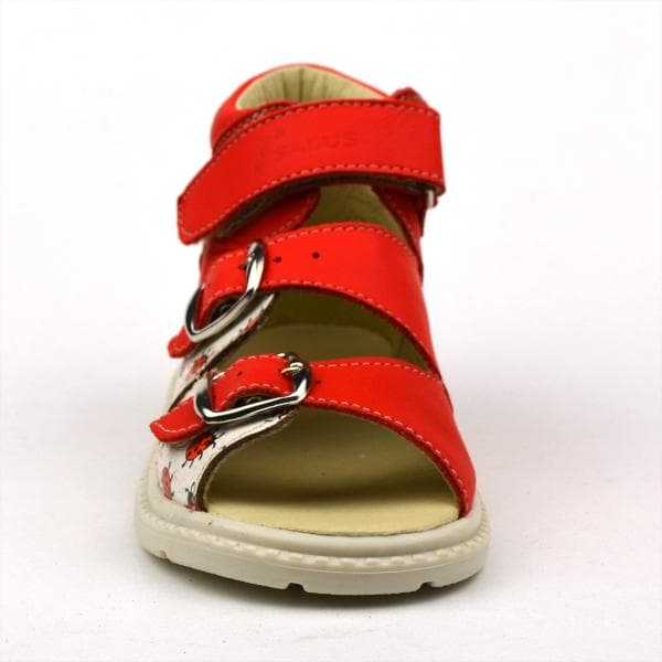 Flo-911 lányszandál piros-drapp színben, katica mintával - szemből Flo-911 lányszandál piros-drapp színben, katica mintával - szemből