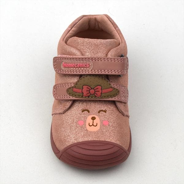 Biomecanics kislány babacipő 241107-B777 - rózsaszínű, felülről szemből a mosolygós figurával Biomecanics kislány babacipő 241107-B777 - rózsaszínű, felülről szemből a mosolygós figurával
