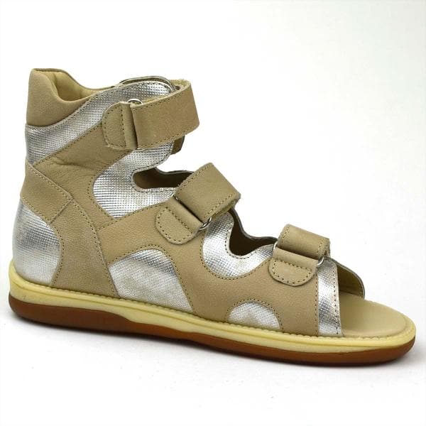 Joanna Szandál nagy lányoknak, a Memo-tól beige színben, belső oldalról-1.jpg Joanna Szandál nagy lányoknak, a Memo-tól beige színben, belső oldalról