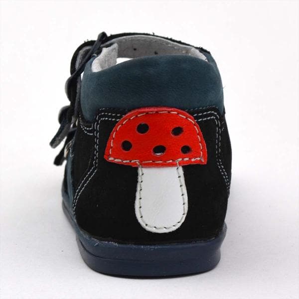 K11 Maus első lépés szandál kék színben, gombás, hátulról K11 Maus első lépés szandál kék színben, gombás, hátulról