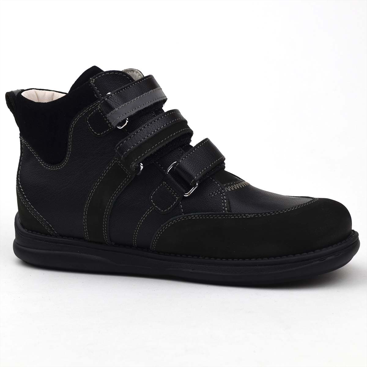 Fekete Polo fiúcipő 3 tépőzárral belső oldalról