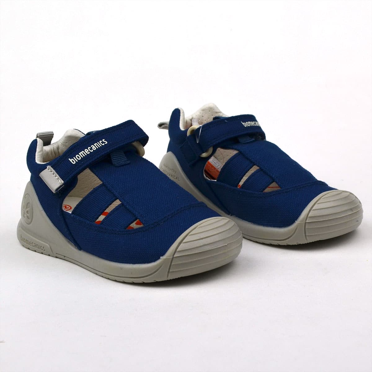 Sötétkék fiú vászon szandálcipő párban - ferde Sötétkék fiú vászon szandálcipő párban - ferde